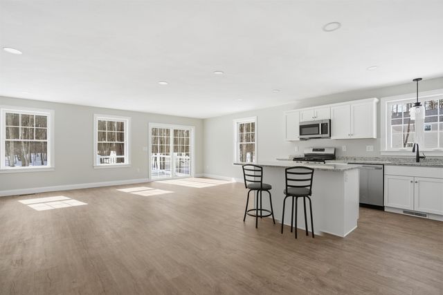 7 Talent Road, Litchfield, NH 03052