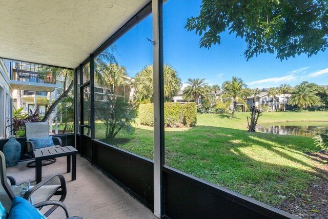11863 Wimbledon Circle 445, Wellington, FL 33414