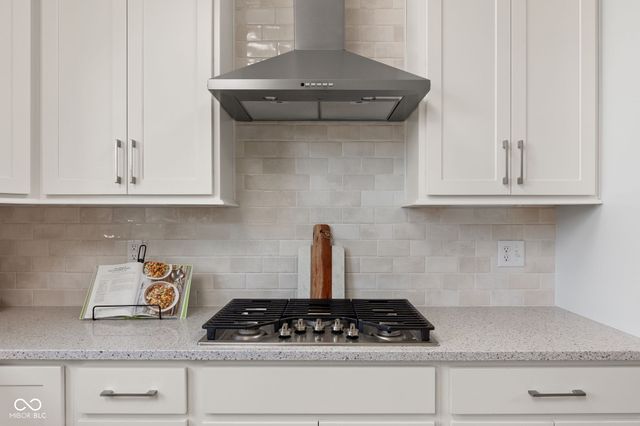 11495 Langton Walk, Zionsville, IN 46077