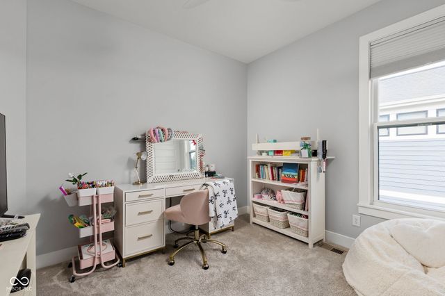 11495 Langton Walk, Zionsville, IN 46077