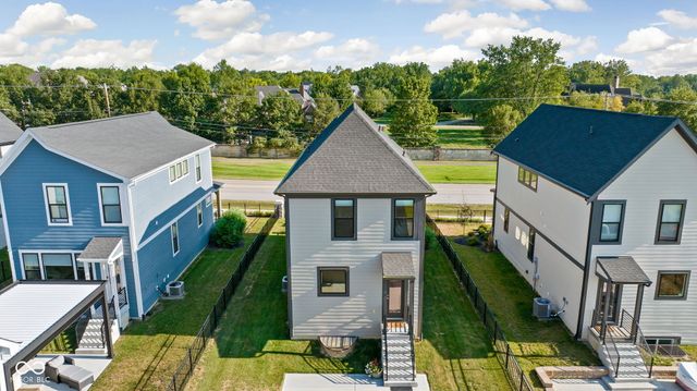 11495 Langton Walk, Zionsville, IN 46077