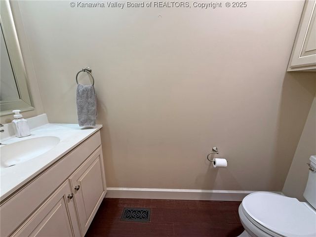 1236 Crooked Creek Road, Scott Depot, WV 25560