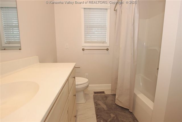 1236 Crooked Creek Road, Scott Depot, WV 25560