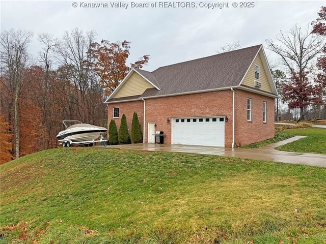 1236 Crooked Creek Road, Scott Depot, WV 25560