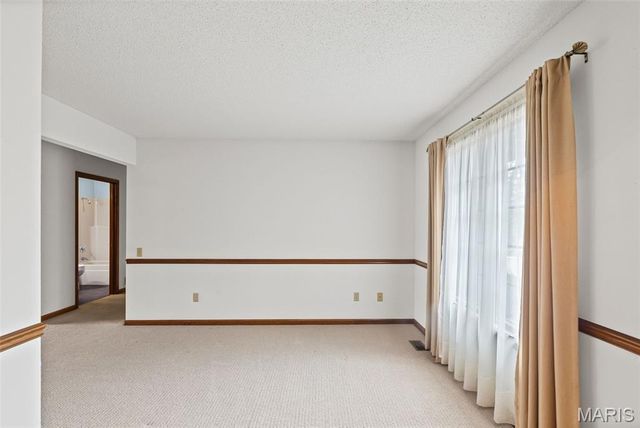 1102 Taylor Ave Avenue, Godfrey, IL 62035