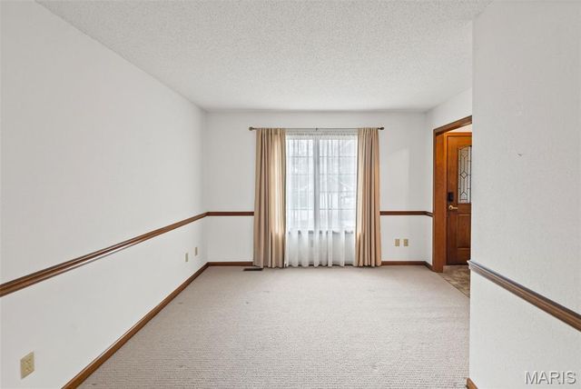 1102 Taylor Ave Avenue, Godfrey, IL 62035