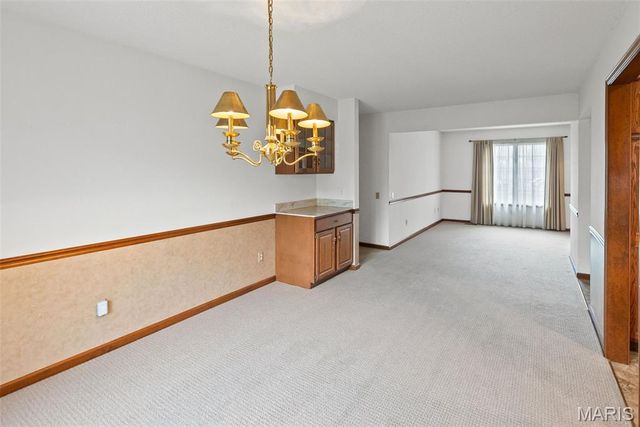 1102 Taylor Ave Avenue, Godfrey, IL 62035