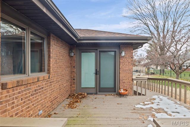 1102 Taylor Ave Avenue, Godfrey, IL 62035