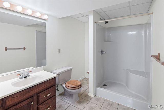 1102 Taylor Ave Avenue, Godfrey, IL 62035