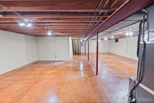 1102 Taylor Ave Avenue, Godfrey, IL 62035