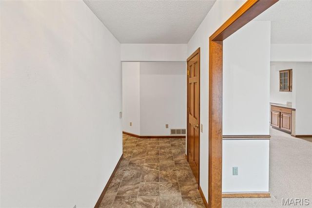 1102 Taylor Ave Avenue, Godfrey, IL 62035