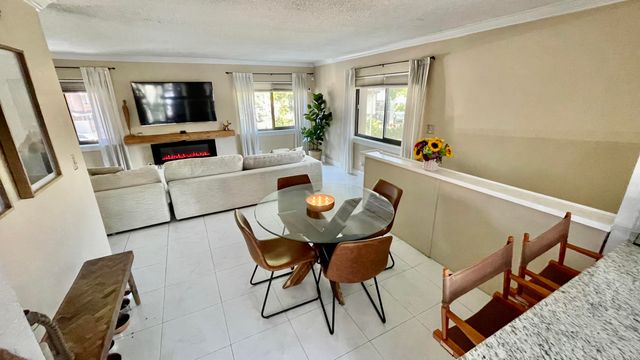 134 Wimbledon Lakes Drive, Plantation, FL 33324