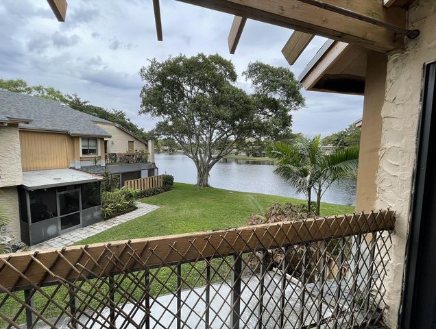 134 Wimbledon Lakes Drive, Plantation, FL 33324