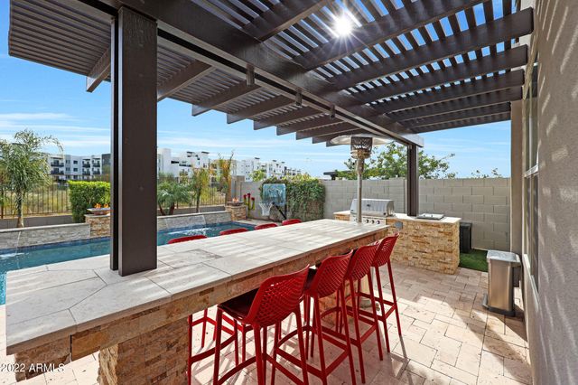 18233 N 66TH Way, Phoenix, AZ 85054