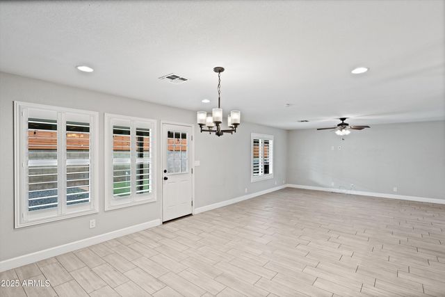 2226 S KACHINA Drive, Tempe, AZ 85282