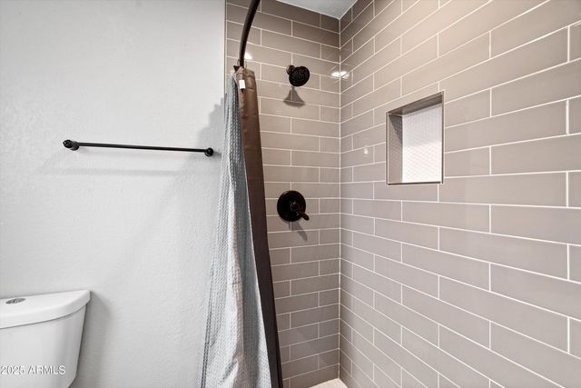 2226 S KACHINA Drive, Tempe, AZ 85282