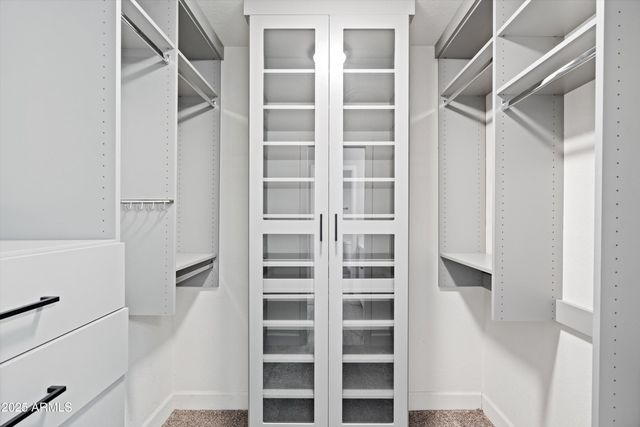 2226 S KACHINA Drive, Tempe, AZ 85282