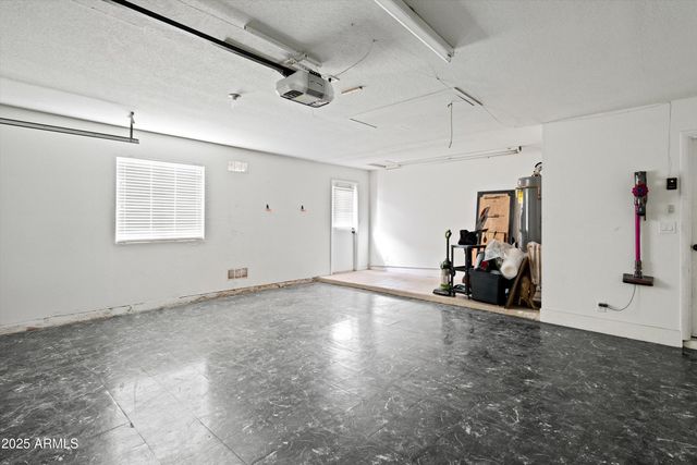 2226 S KACHINA Drive, Tempe, AZ 85282