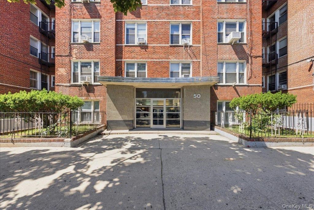 50 Kenilworth Place 6M, Brooklyn, NY 11210 — photo 2