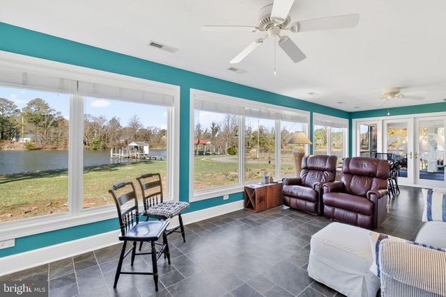 864 FLEETON RD, Reedville, VA 22539