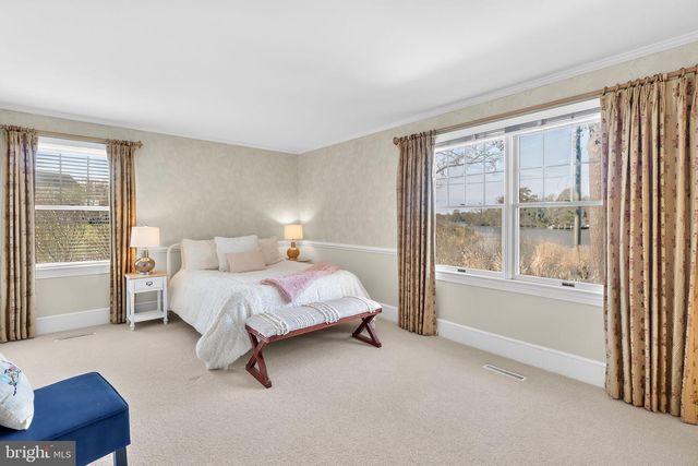 864 FLEETON RD, Reedville, VA 22539