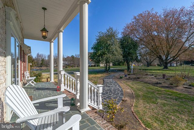 864 FLEETON RD, Reedville, VA 22539