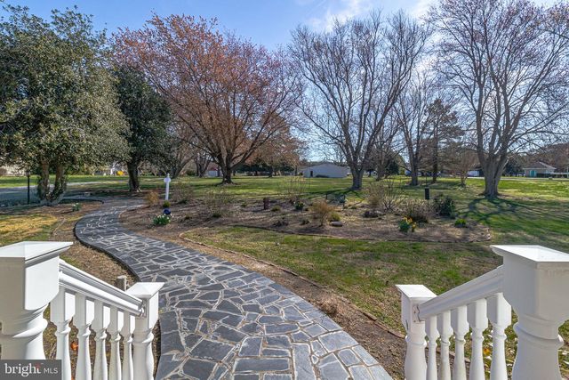 864 FLEETON RD, Reedville, VA 22539