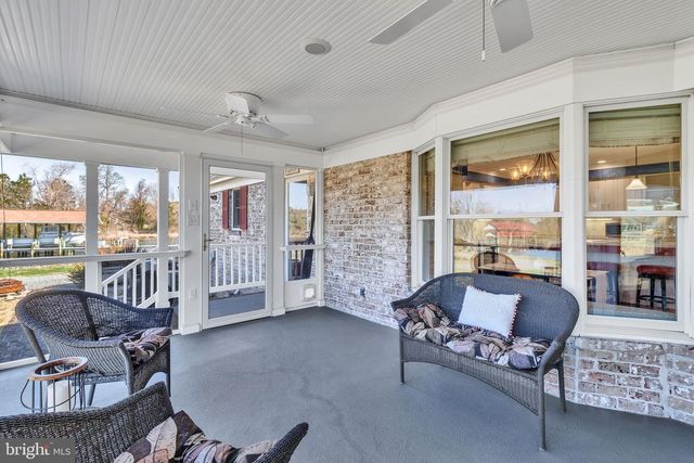 864 FLEETON RD, Reedville, VA 22539