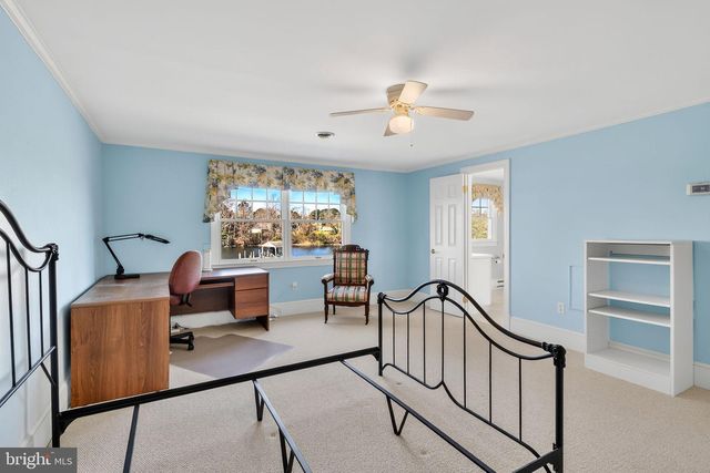 864 FLEETON RD, Reedville, VA 22539