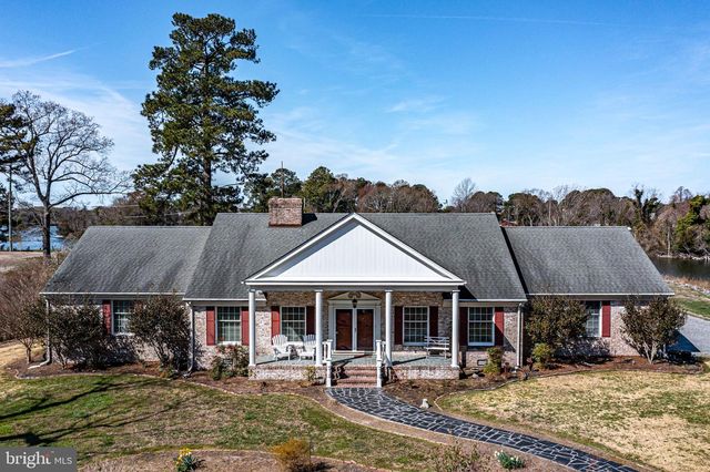 864 FLEETON RD, Reedville, VA 22539