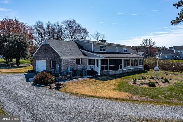 864 FLEETON RD, Reedville, VA 22539