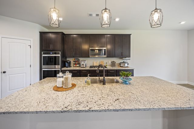 3906 Bomeadows Dr, Murfreesboro, TN 37128