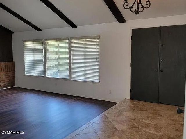 28910 Calabria Drive, Agoura Hills, CA 91301