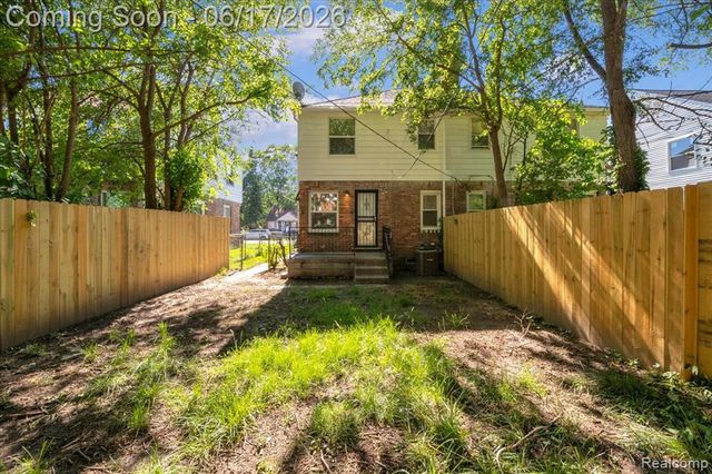 20114 Regent Drive, Detroit, MI 48205