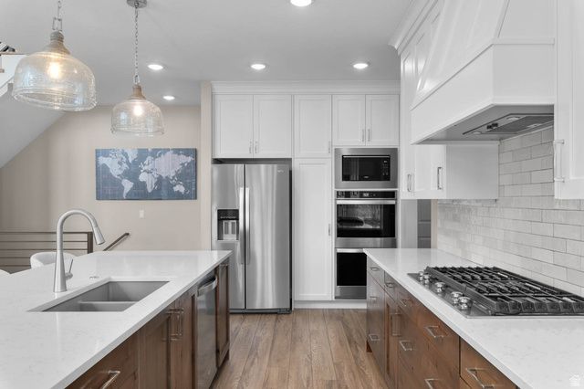 7917 S AMBROSIA LN, West Jordan, UT 84081