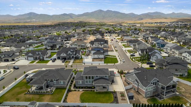 7917 S AMBROSIA LN, West Jordan, UT 84081