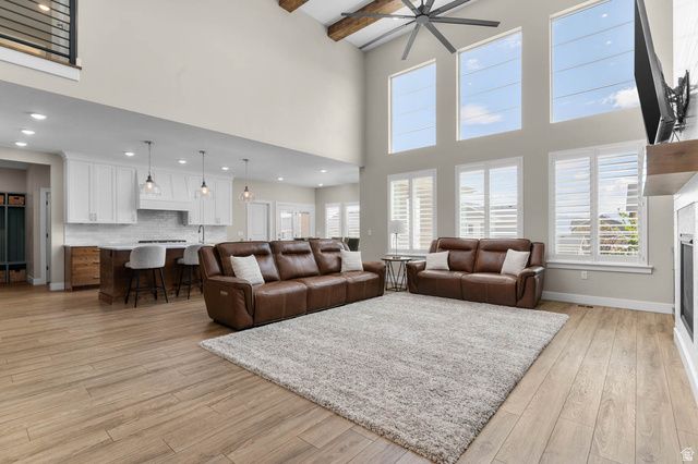 7917 S AMBROSIA LN, West Jordan, UT 84081