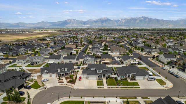 7917 S AMBROSIA LN, West Jordan, UT 84081
