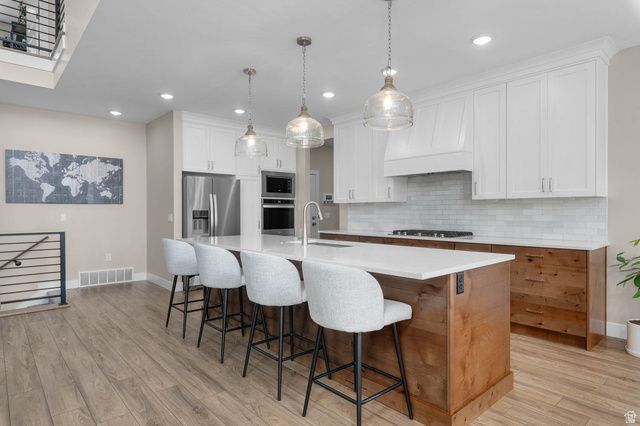 7917 S AMBROSIA LN, West Jordan, UT 84081