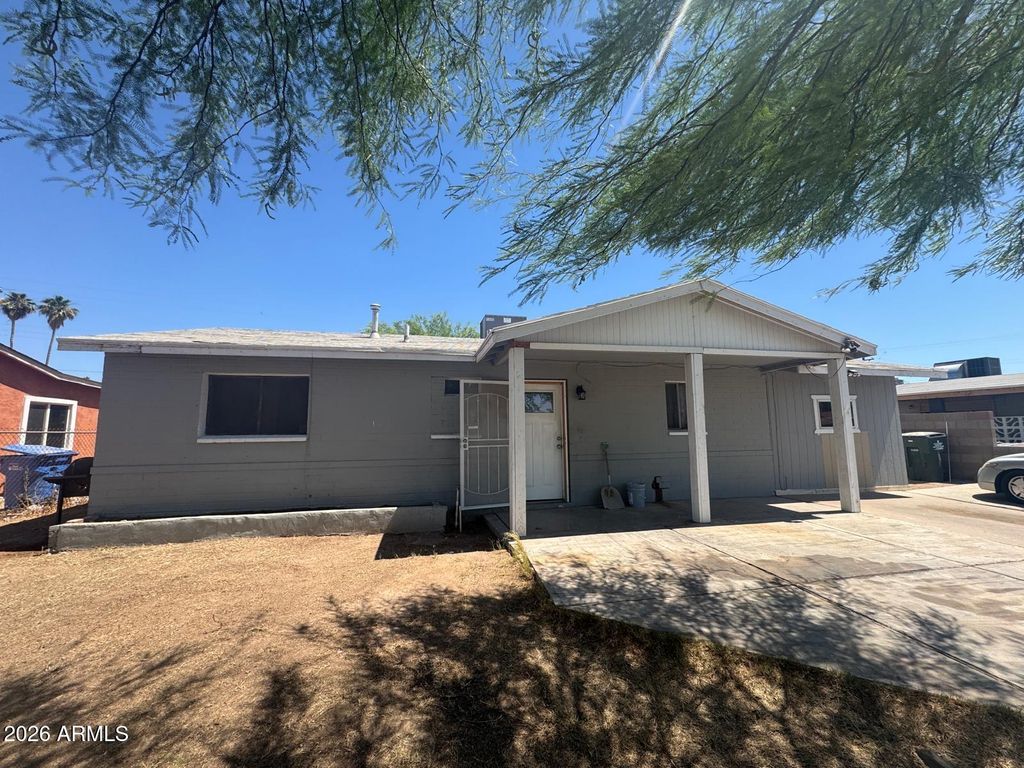 2073 W CHAMBERS Street, Phoenix, AZ 85041