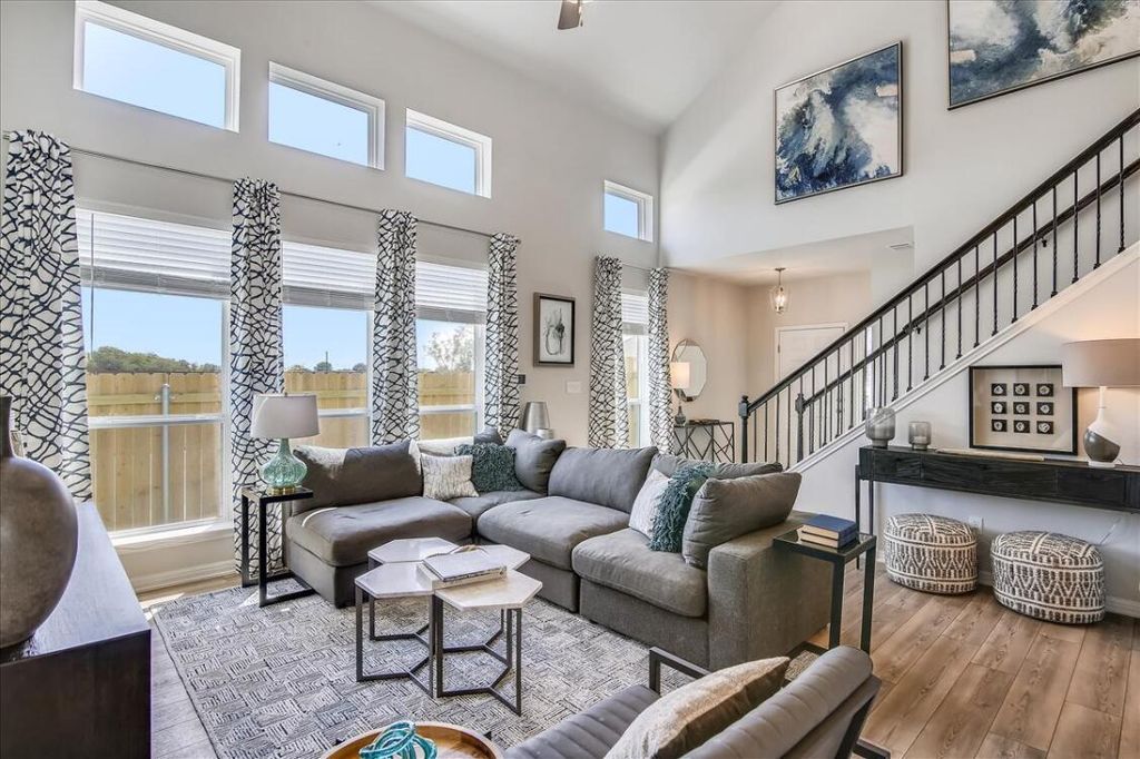 11301 Zip Cochise WAY, Austin, TX 78653