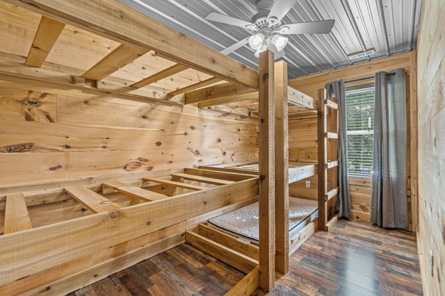 344 Whitaker Rd, Shelbyville, TN 37160