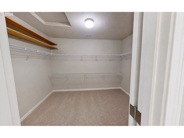 360 Ne 19TH Ave, Canby, OR 97013