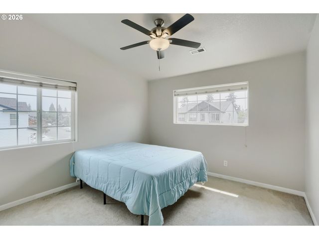 360 Ne 19TH Ave, Canby, OR 97013