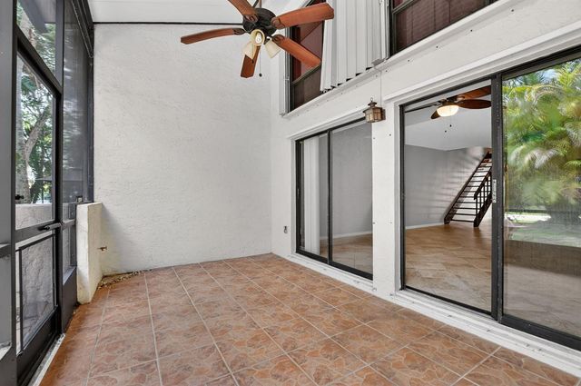 243 NW 45th Avenue 243, Deerfield Beach, FL 33442