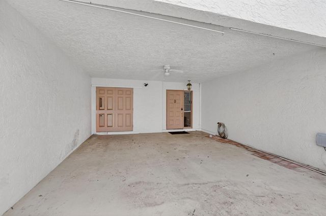 243 NW 45th Avenue 243, Deerfield Beach, FL 33442