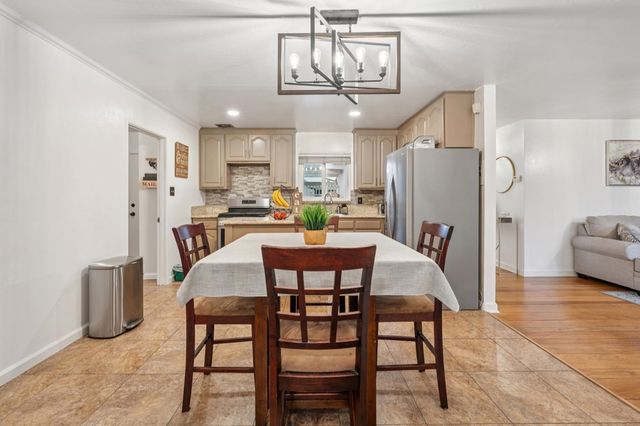 26848 Eldridge Ave, Hayward, CA 94544