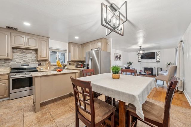 26848 Eldridge Ave, Hayward, CA 94544