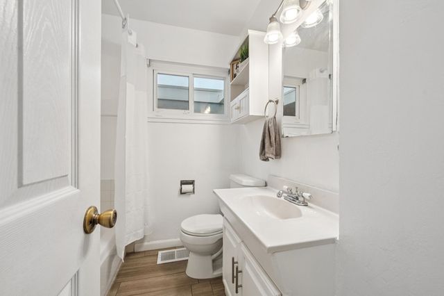 26848 Eldridge Ave, Hayward, CA 94544