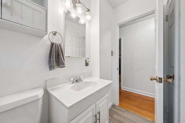 26848 Eldridge Ave, Hayward, CA 94544